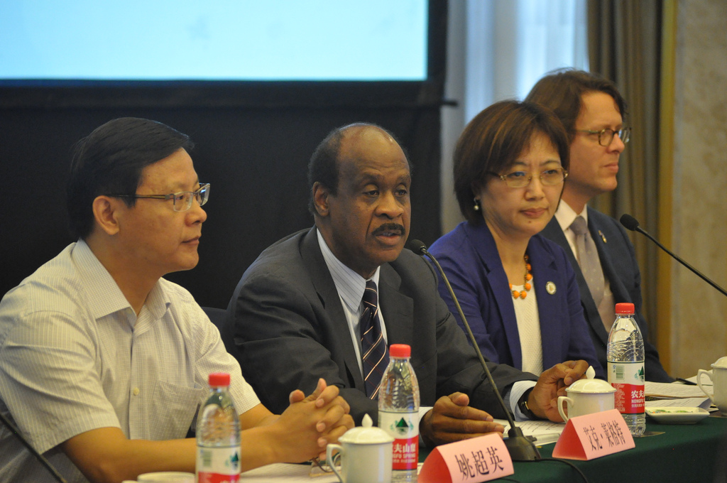 Members of the Montgomery County delegation to China at the Shaanxi Province hosted a business roundtable for the Montgomery County delegation. Pictured L-R: Minister of Commerce Mr. Yao Chaoying, Montgomery County Executive Ike Leggett, Director of Special Projects Lily Qi, and Councilmember Hans Riemer.